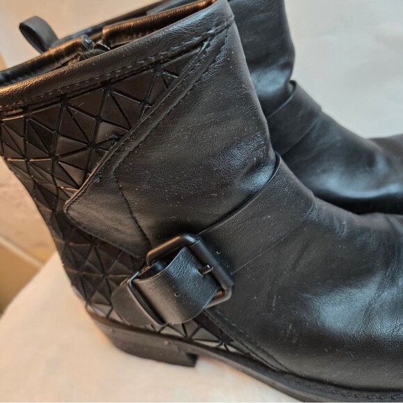 MTNG Tatum Boots Leather Textured Brand Logo Zip Closure Buckle Belt Size 37 - Picture 12 of 16